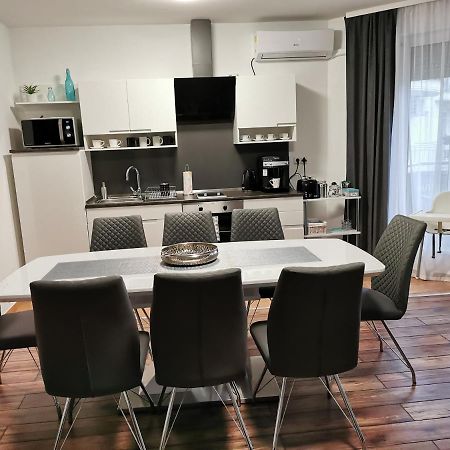 Freedom Apartman Hajdúszoboszló 外观 照片