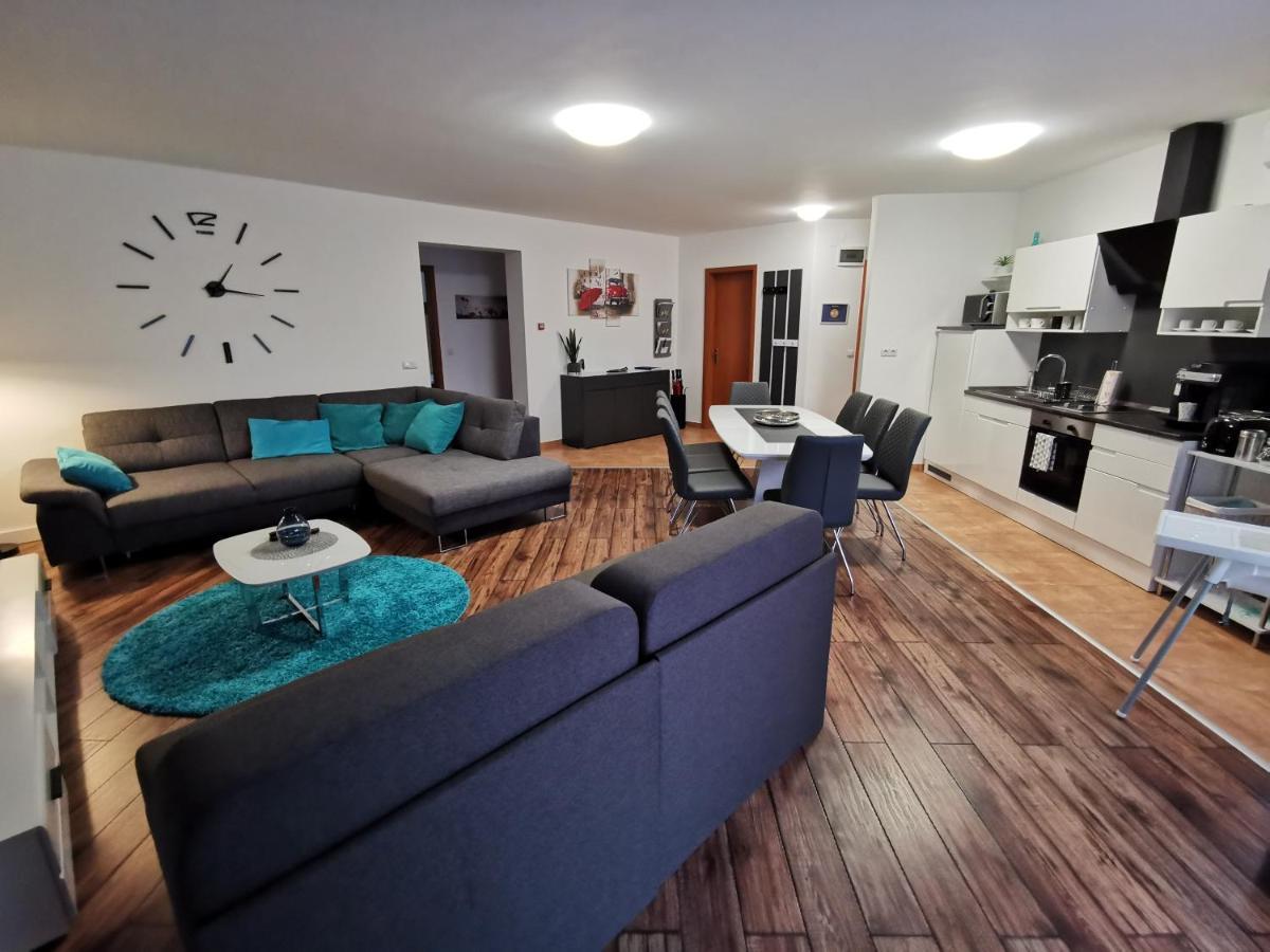 Freedom Apartman Hajdúszoboszló 外观 照片
