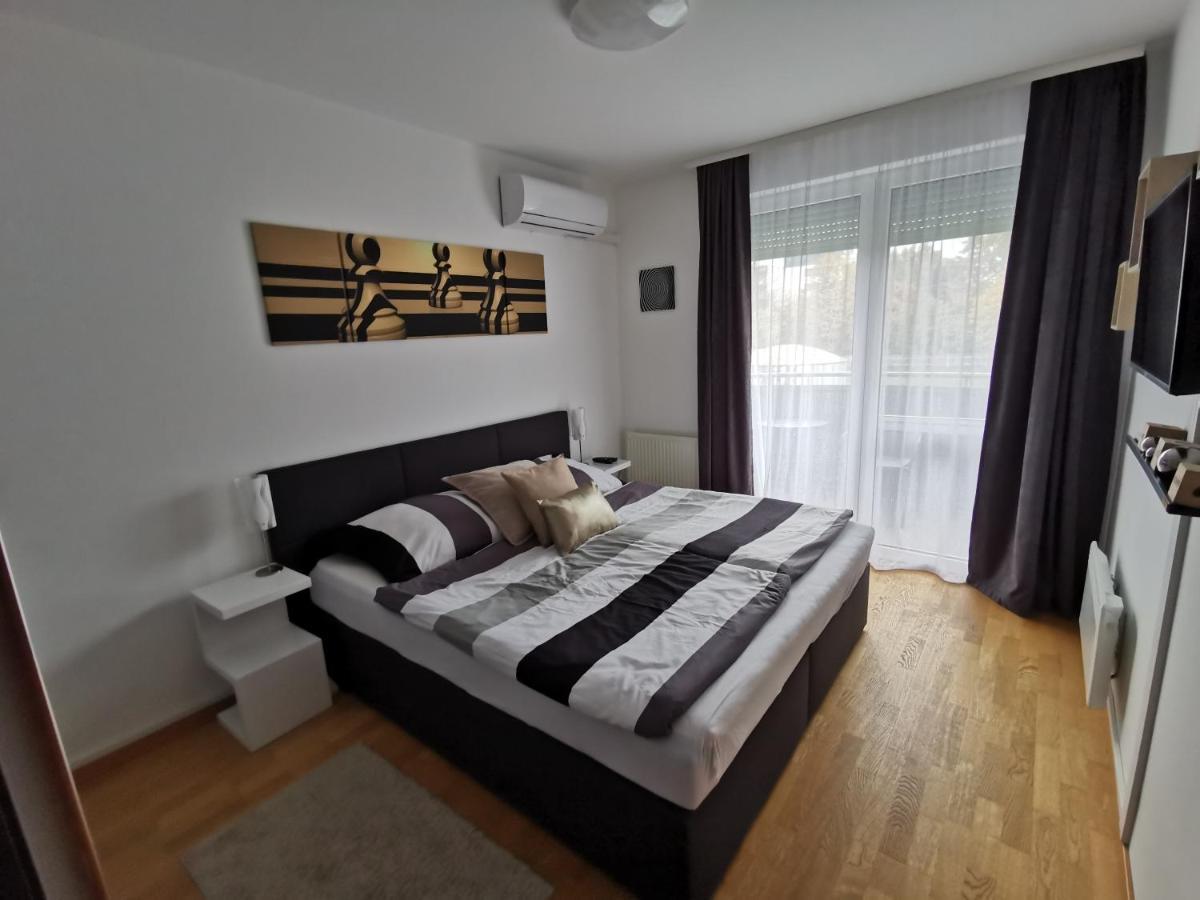 Freedom Apartman Hajdúszoboszló 外观 照片