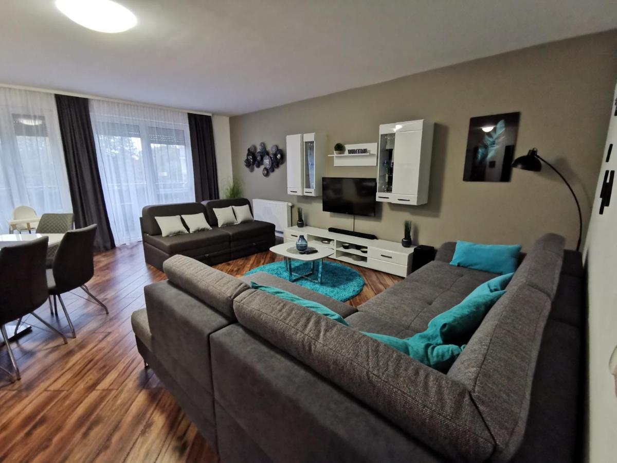 Freedom Apartman Hajdúszoboszló 外观 照片