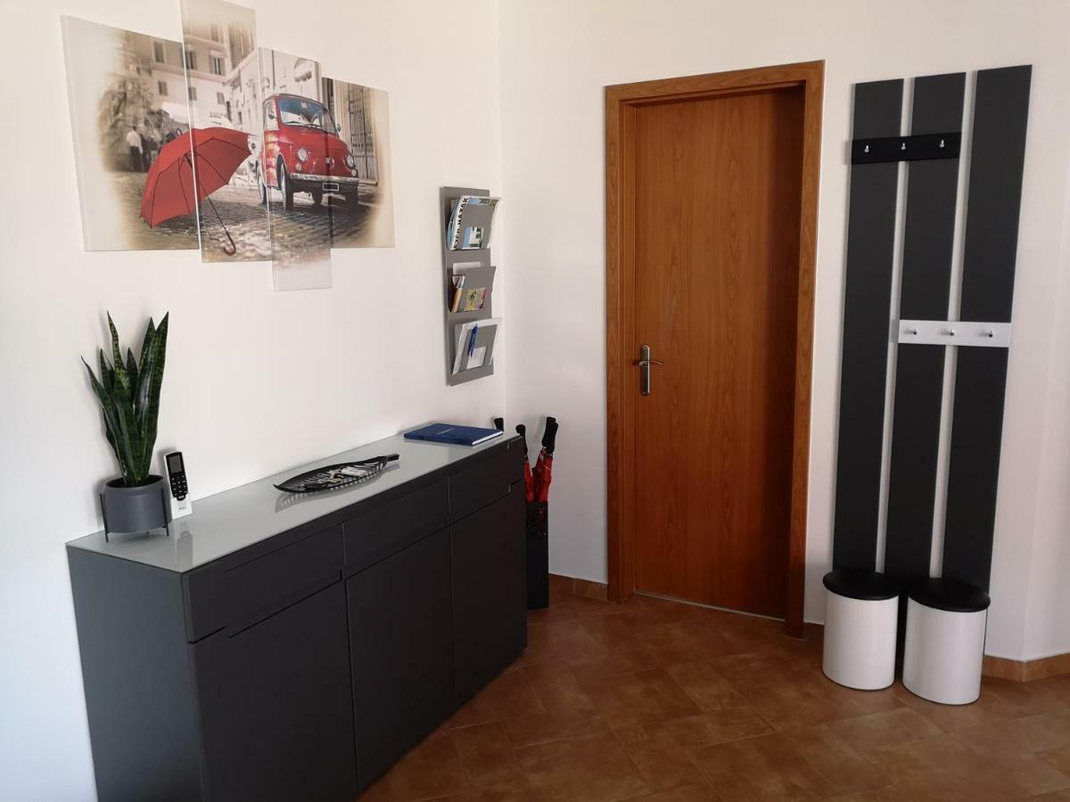Freedom Apartman Hajdúszoboszló 外观 照片